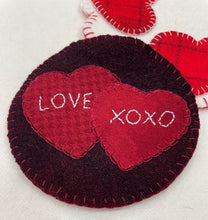 Load image into Gallery viewer, Wool applique mug rug to celebrate Valentine&#39;s Day in hand dyed wools. 5 inches
