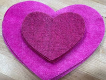 Load image into Gallery viewer, Hearts Die Cut Wool Pieces
